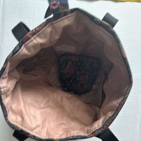 Colourful handmade tote bag with flap button closure - Picture 5 of 7